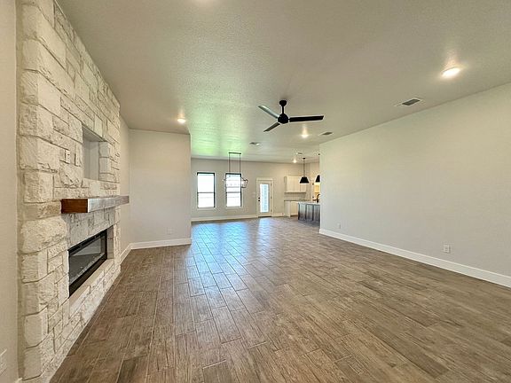 4th image of 8509 James Herring Way