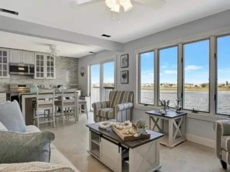 18 Harborside Dr E — Photo 10