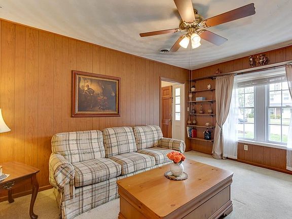 Family gathering room 