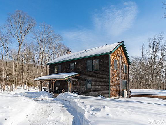 4th image of 167 Round Hill Road