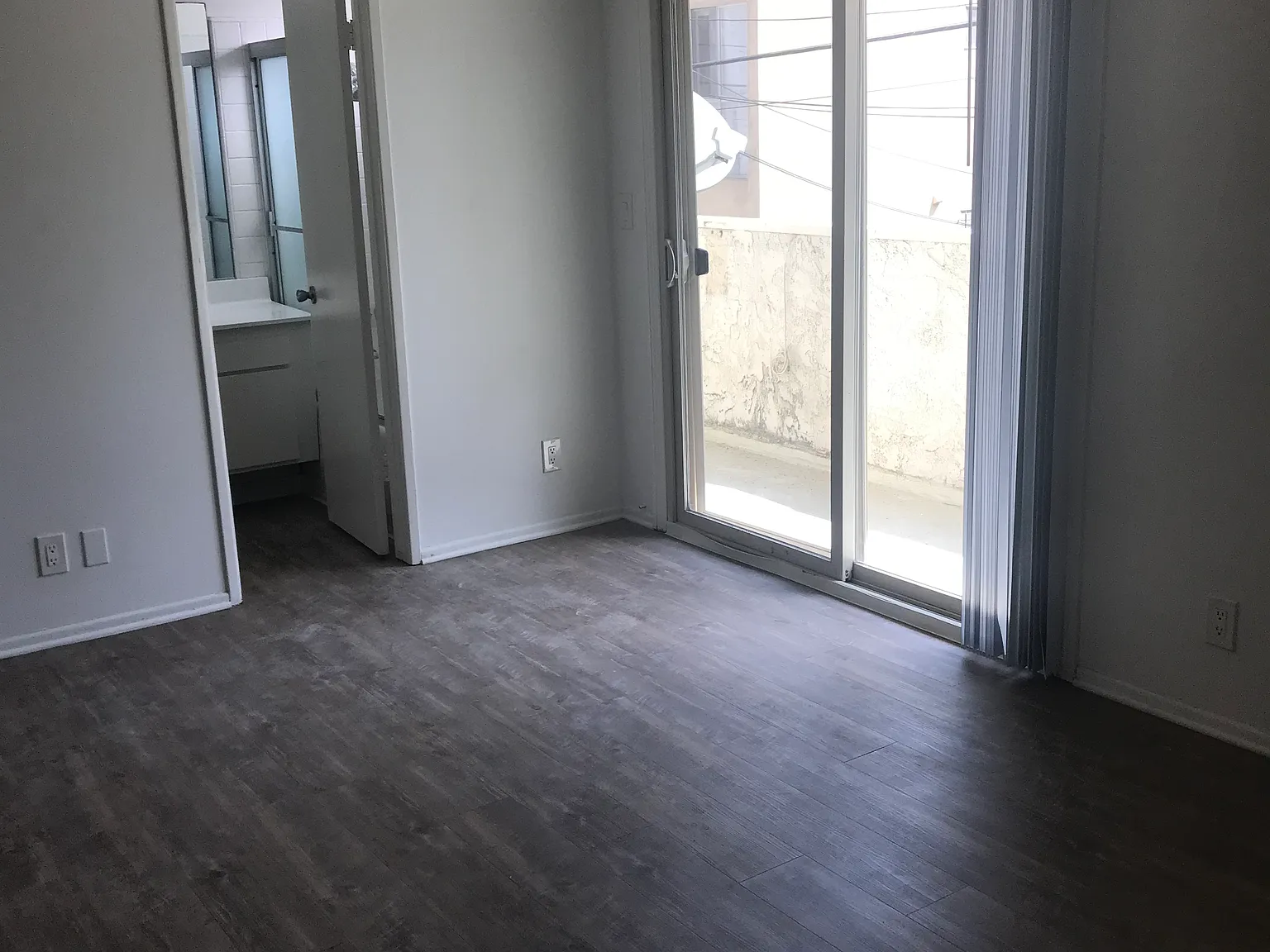 2 bed, 1400 sqft, $2,975 — Photo 3