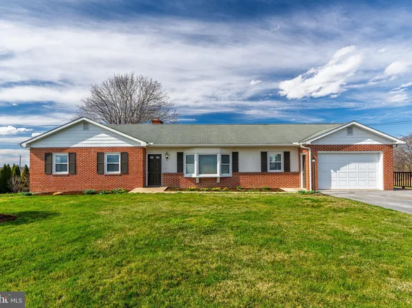 1757 Pioneer Rd, Lancaster, PA 17602