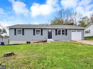 230 Canary Cir, York, PA 17404