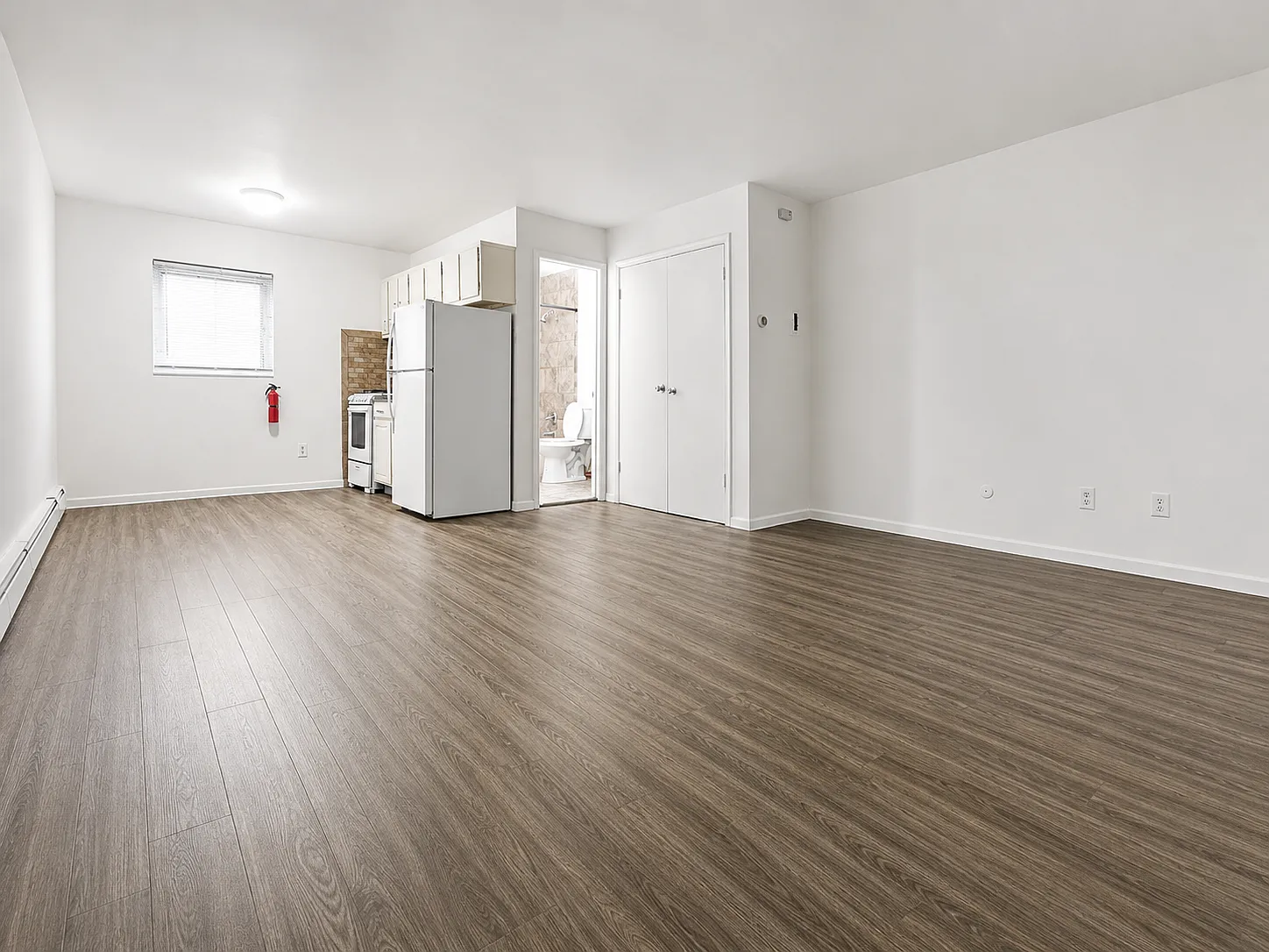 Studio, 300 sqft, $1,375 — Photo 2