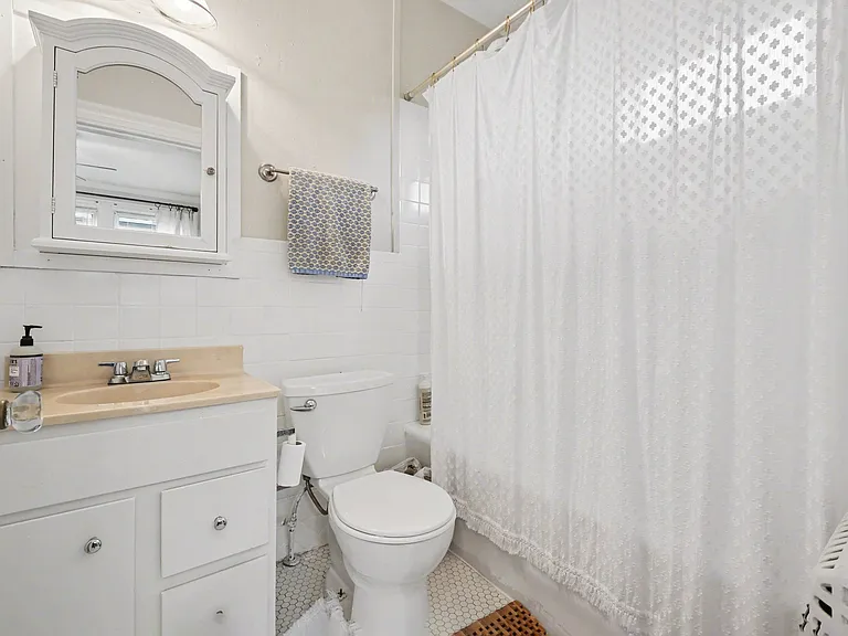 6000 Velasco Ave #A — Photo 15