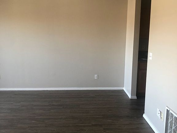 5th image of 1423 E Dakota Ave APT B