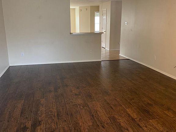 4th image of 15630 Haleys Landing Ln