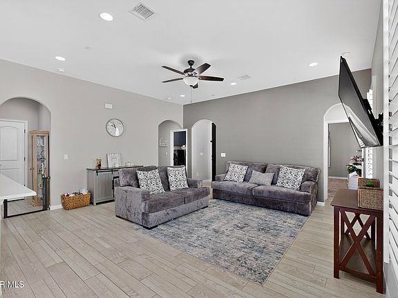 4th image of 6049 Hidden Passage Ave