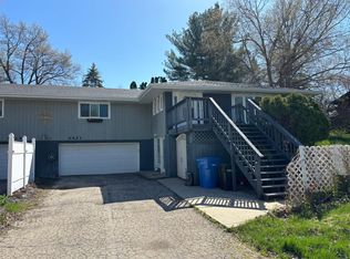 2421 White Oak Trl #2421, Oregon, WI 53575