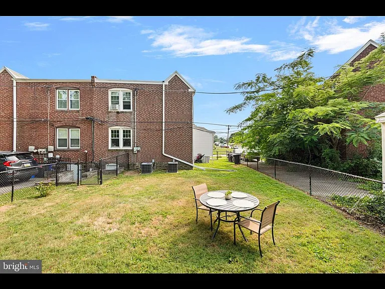 1189 Dermond Rd #1B — Photo 13