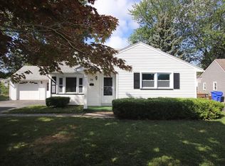 33 Fairview Ct, Rochester, NY 14612