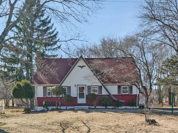 101 Overton St, Brockton, MA 02301