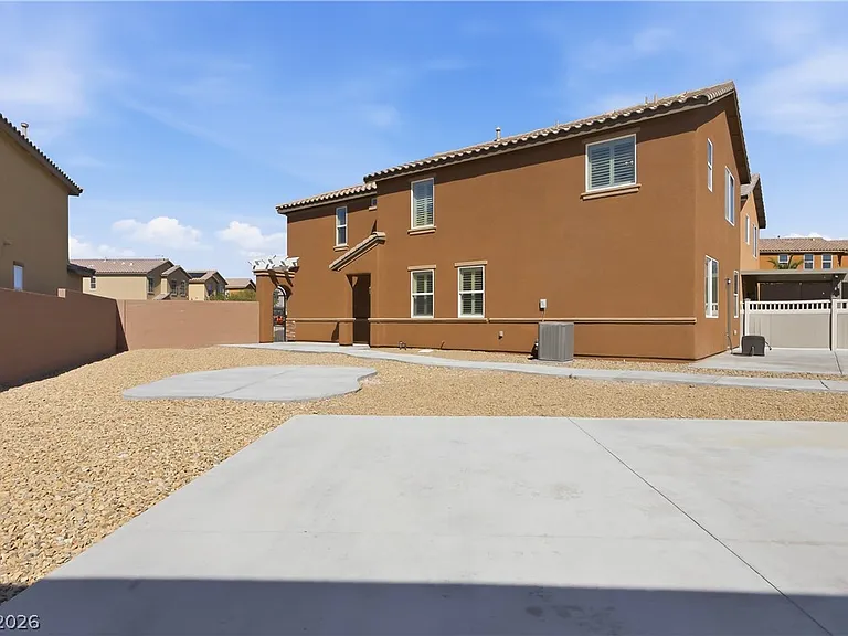 1053 Cactus Rock St — Photo 7