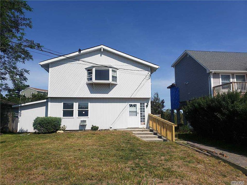 1st image of 5 Wavecrest Dr #A