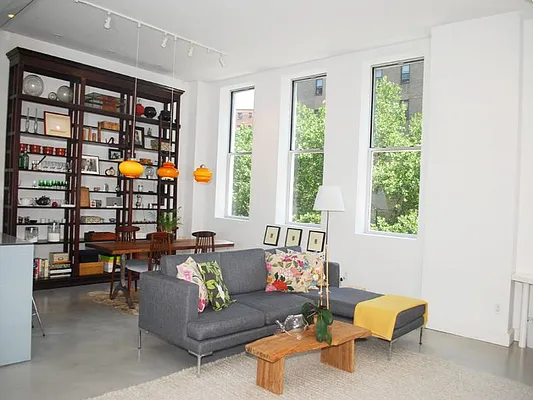 Rented by Sotheby's International Realty | media 34