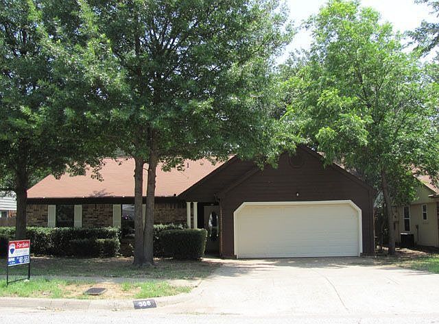 1st image of 308 Sandlewood Ln