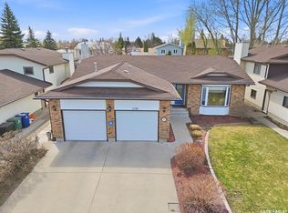 106 Jan Cres, Saskatoon, SK S7J4T5