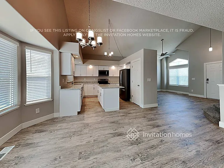 2255 Jeanette Way — Photo 10