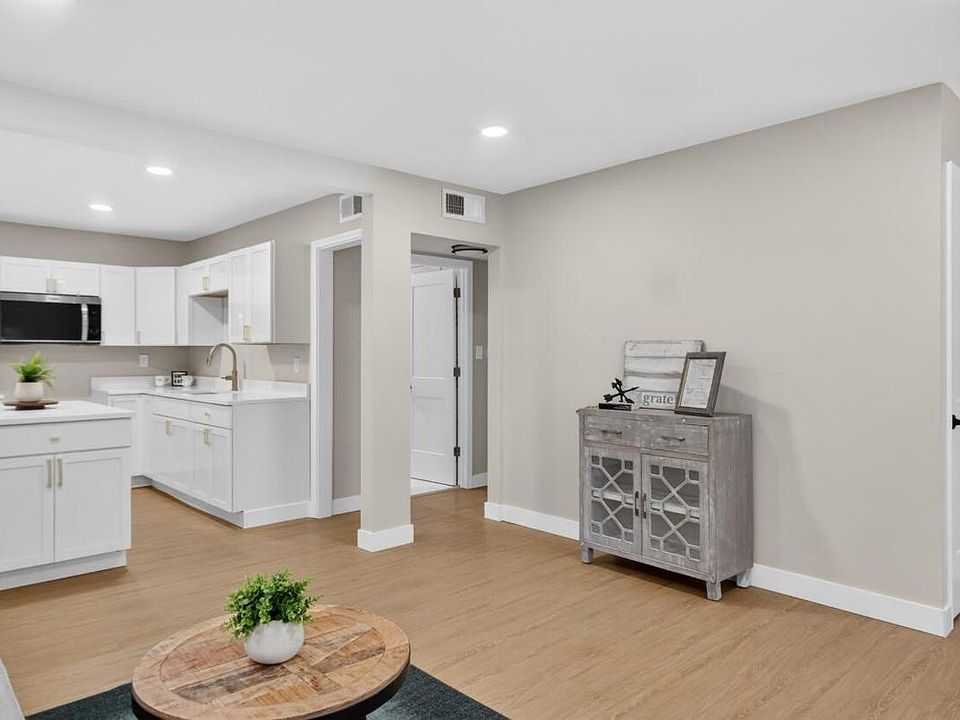 5273 N 51st BOULEVARD, Milwaukee, WI 53218 | MLS #1956890 | Zillow