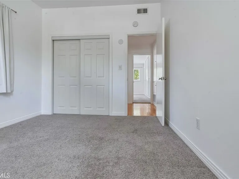 5836 Wish Ave — Photo 29
