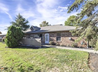 2703 Shakespeare Ln, Avon, OH 44011