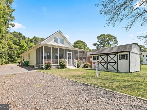 16077 Cobb Island Rd, Newburg, MD 20664