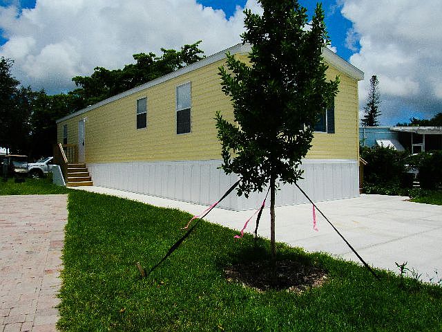 2nd image of 6800 NW 39th Ave #292