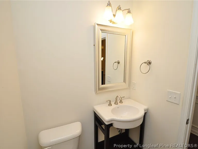 643 Briarcliff St — Photo 23