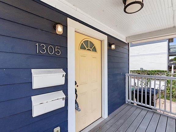 4th image of 1305 Idylwild St