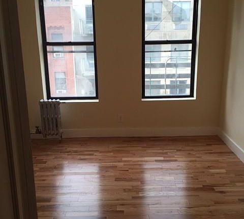 5th image of 331 E 109th St APT 5B