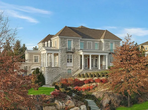 5021 Grosvenor Ave, Bronx, NY 10471