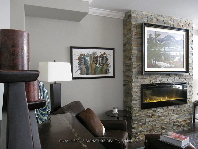 18B Algoma St — Photo 38