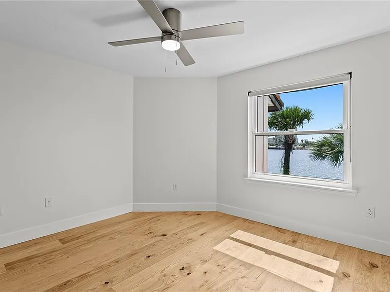 1119 Shipwatch Cir — Photo 44