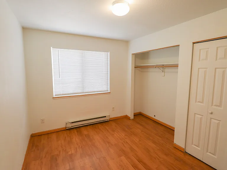 223 W Myrtle St #B — Photo 8