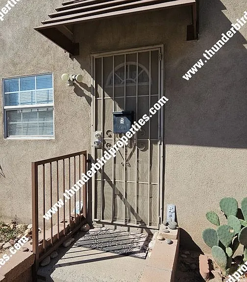 4700 Central Ave SW — Photo 1