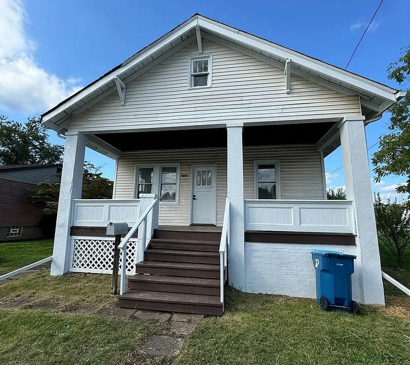 2231 May St