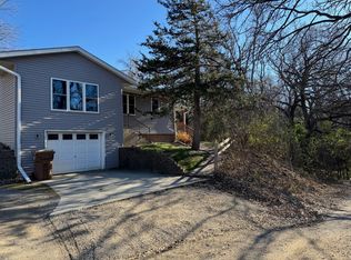 1508 Ridgeview Dr, Montevideo, MN 56265