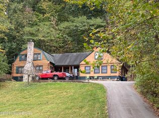 7220 Hillside Dr, Louisville, KY 40214