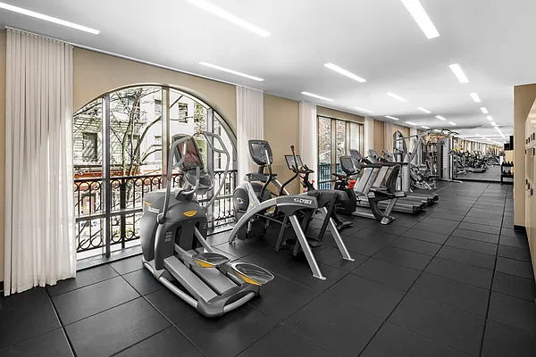 Sold by Corcoran | media 23