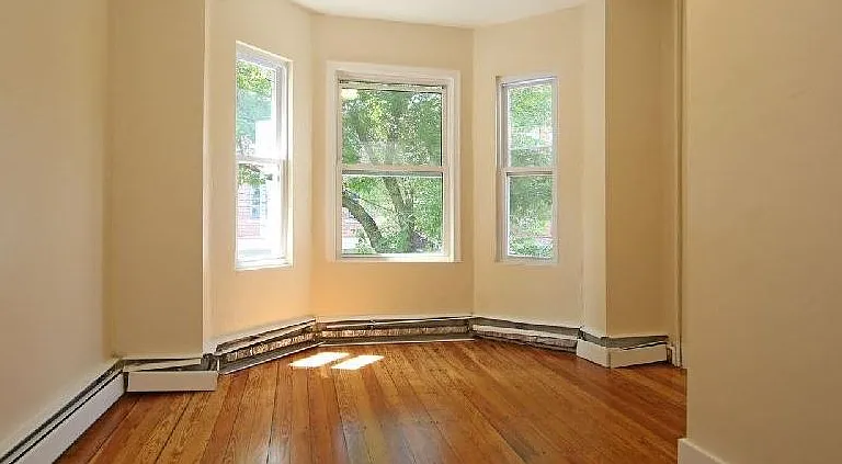 114 Everett St #3 — Photo 7