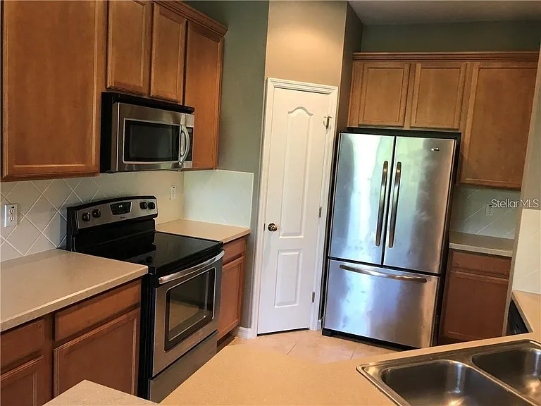 7542 Red Mill Cir — Photo 11
