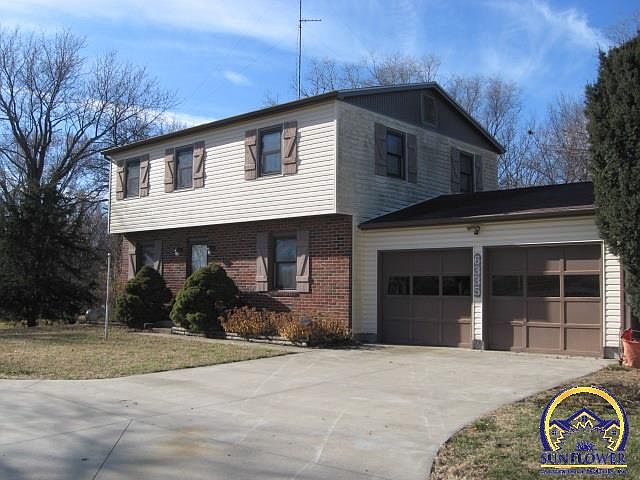 2nd image of 6335 SE Paulen Rd