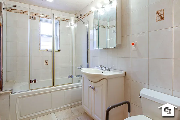 Sold by Coldwell Banker Reliable Real Estate | media 6