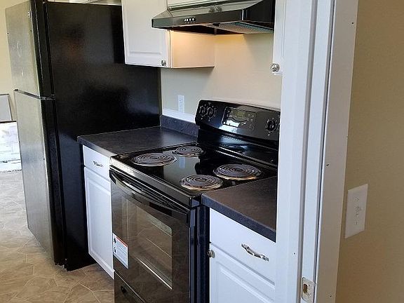 3rd image of 1512 W 40th St