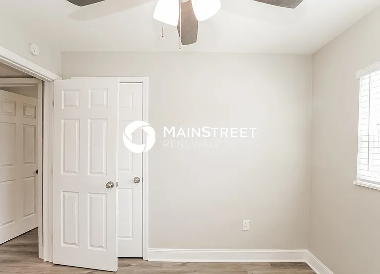 4925 Indialantic Dr — Photo 13