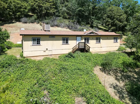 19953 Bear Ridge Rd, Grass Valley, CA 95949