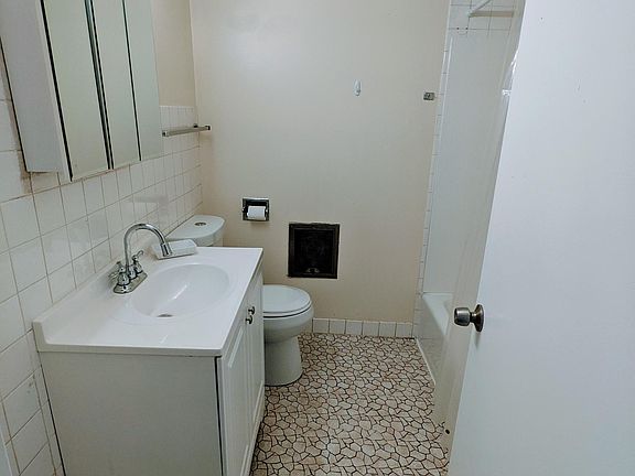 4th image of 6617 W Lloyd Dr #4B