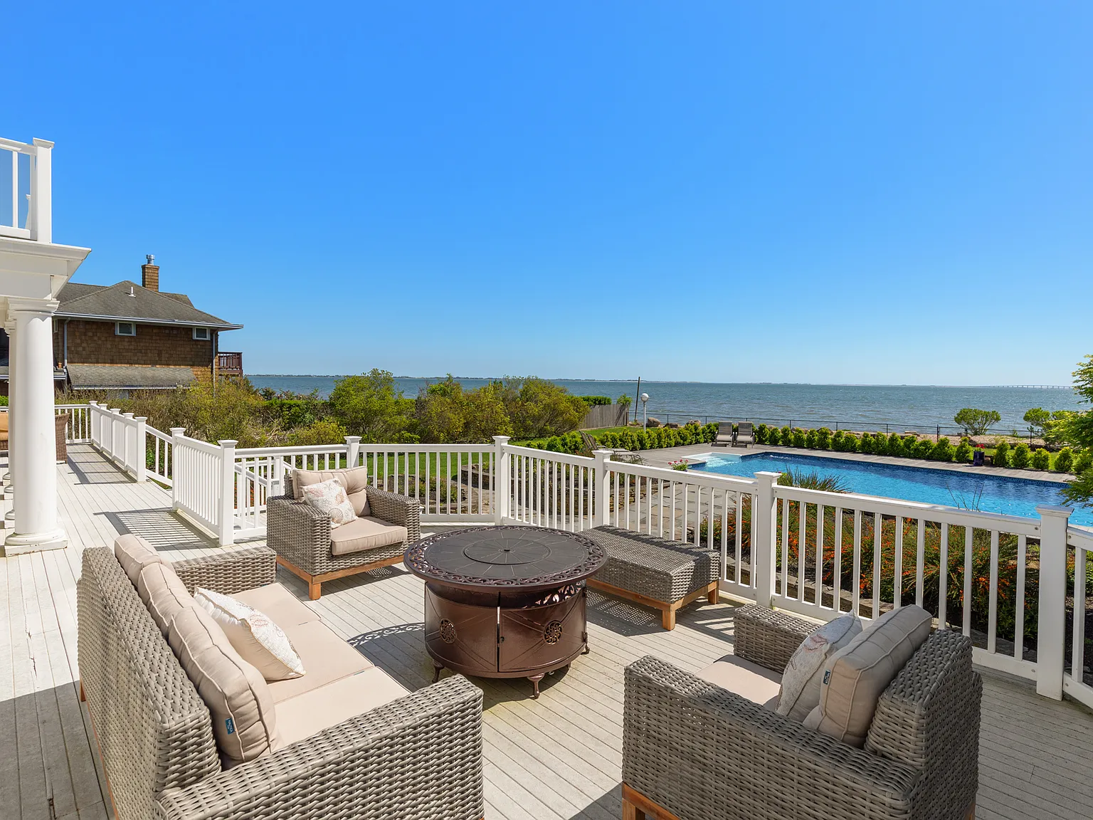 Perfection on Shinnecock Bay — Photo 4