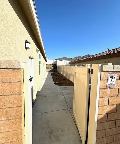 7716 Caroline Marie Ct — Photo 28