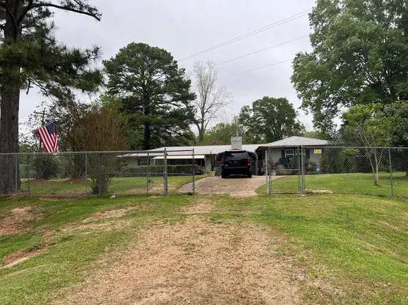 12896 State Highway 24 St, Woodville, MS 39669